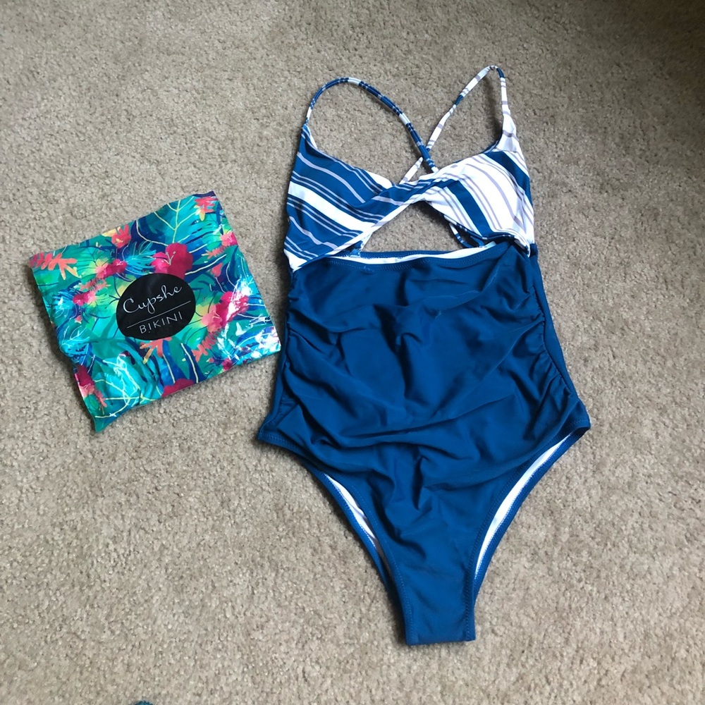 Cupshe - Sparkle in the Sun Print One Piece